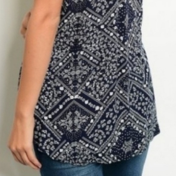 SARA Boho Navy Bandana Print & White Ladder Lace Tank Top Size Small LAST 1 NWT - Picture 4 of 8